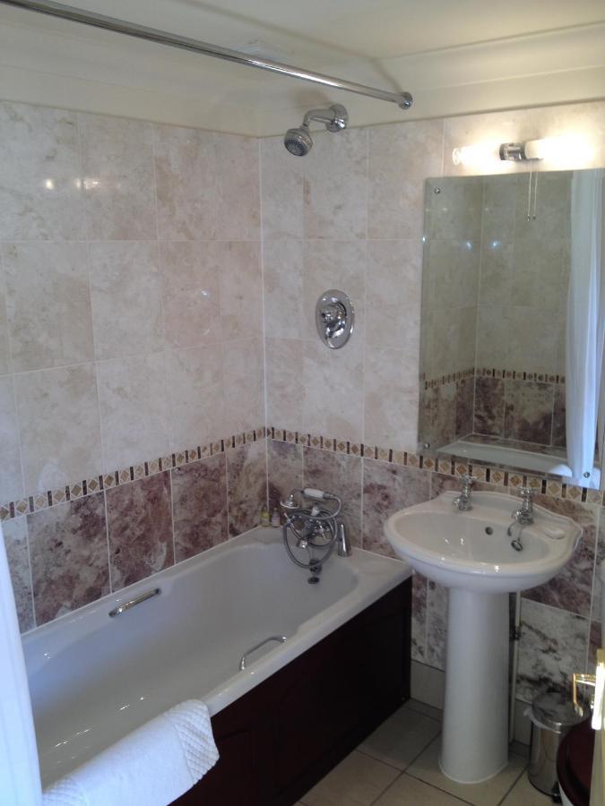 The Olde Windmill Inn Great Cressingham Номер фото